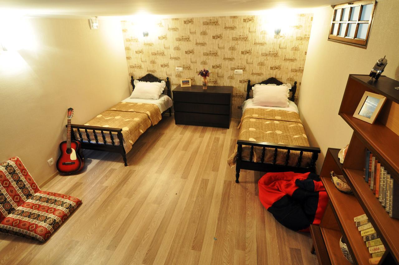 Mia'S Apartment Тбилиси Екстериор снимка